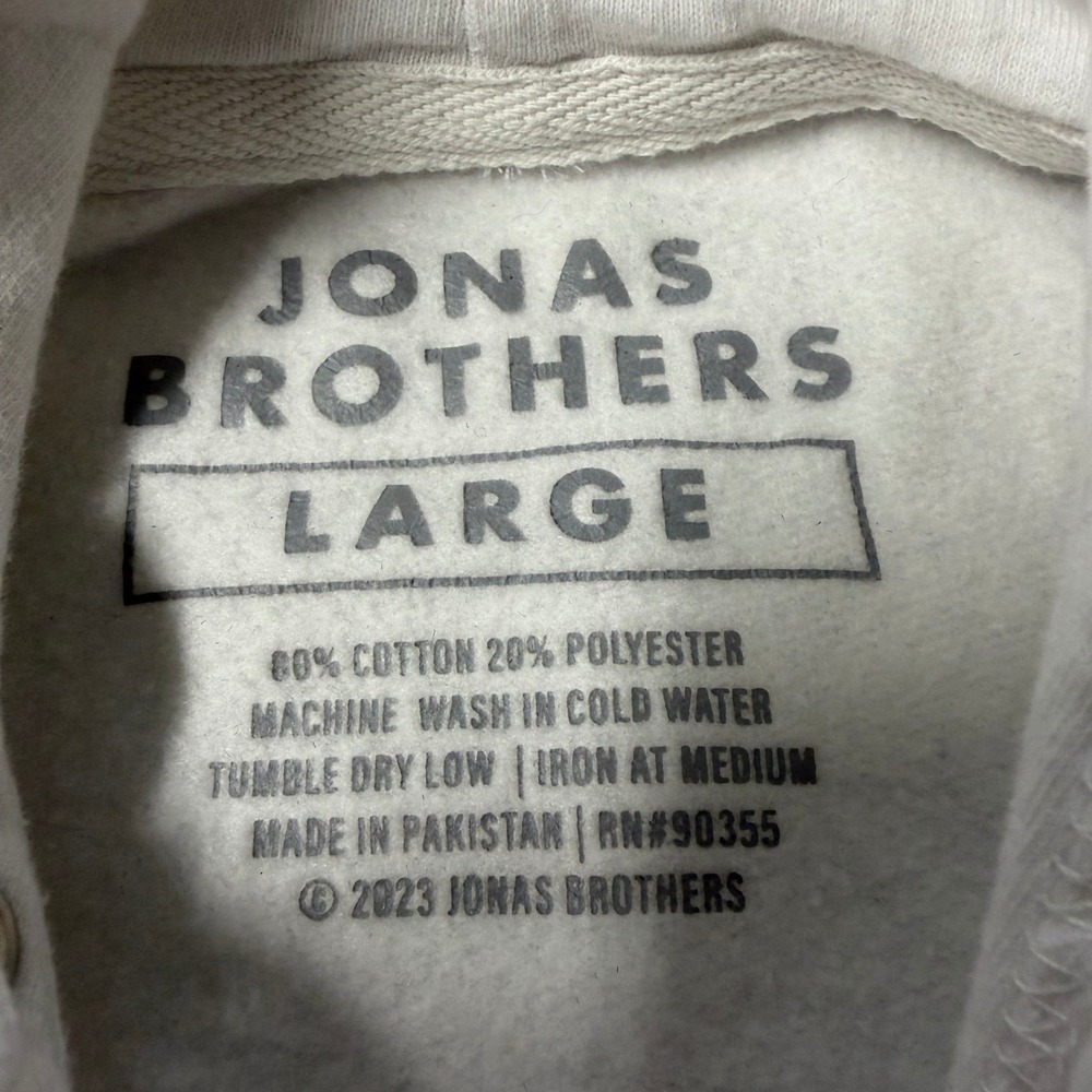 Jonas Brothers Five Albums One Night The Tour 2023 Hoodie Cream Large Band Merch - Picture 2 of 8